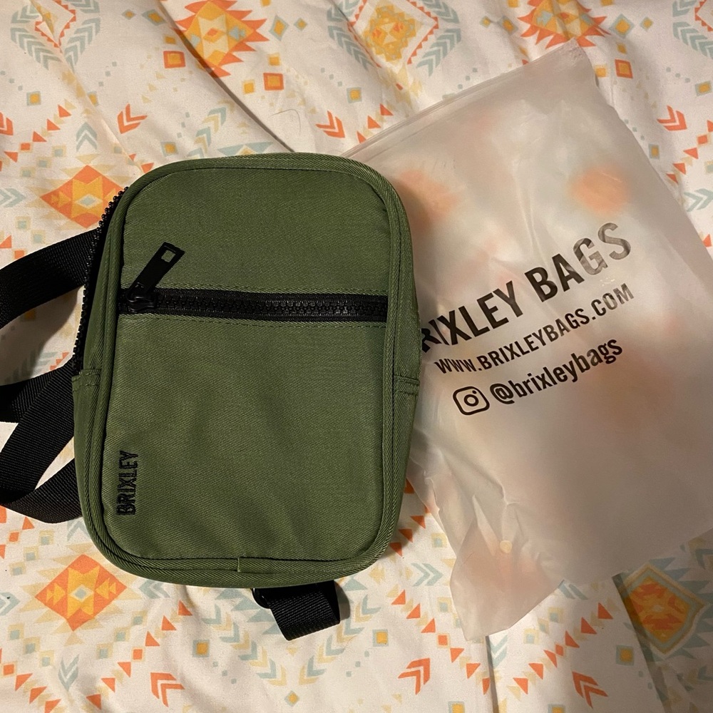 Brixley Crossbody
